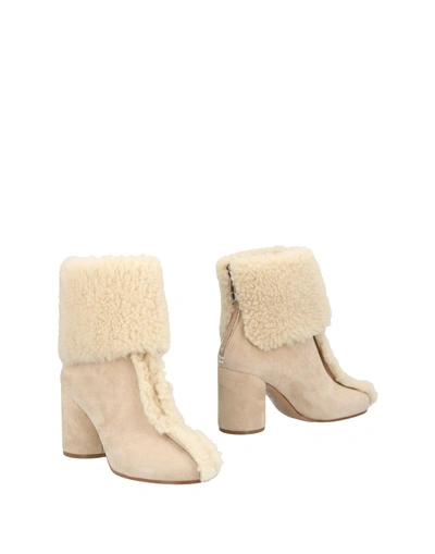 Maison Margiela Ankle Boot In Beige