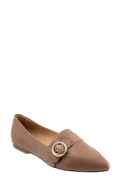 Trotters Emmett Pointed Toe Loafer Flat In Stone