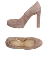 Stuart Weitzman Pump In Beige