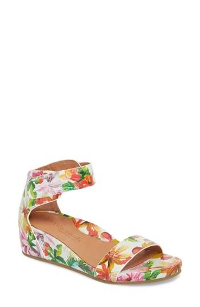 Gentle Souls By Kenneth Cole Gianna Wedge Sandal In Palm Printed Leather