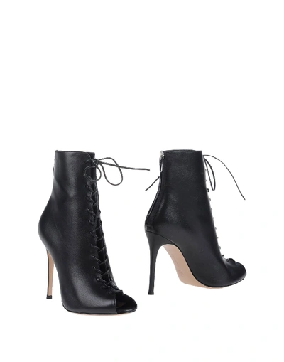 Gianvito Rossi Ankle Boot In Black