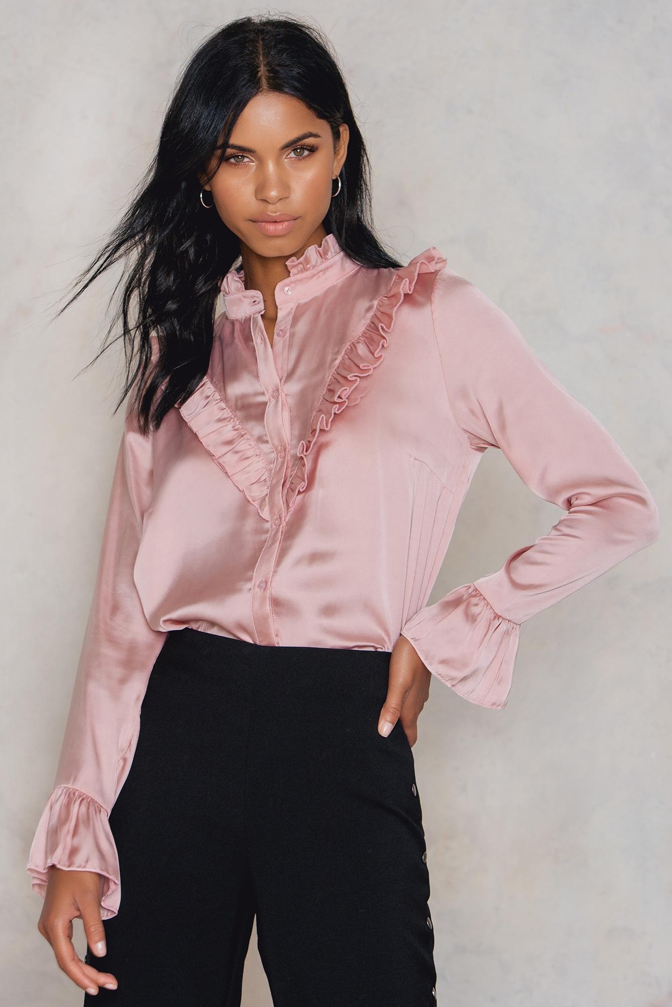 kd pink shirt