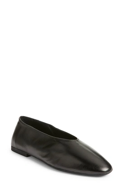 Jeffrey Campbell Romp Flat In Black