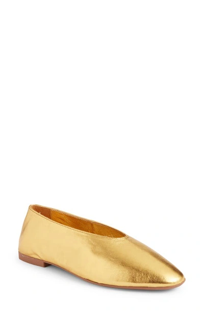 Jeffrey Campbell Romp Flat In Gold