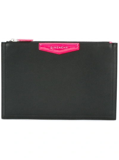 Givenchy Antigona Clutch In Black