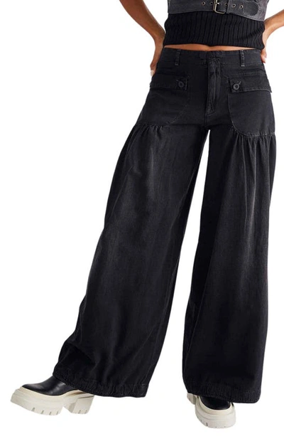 Free People Lotus Mid Rise Wide Leg Jeans In Smokeshow In Black