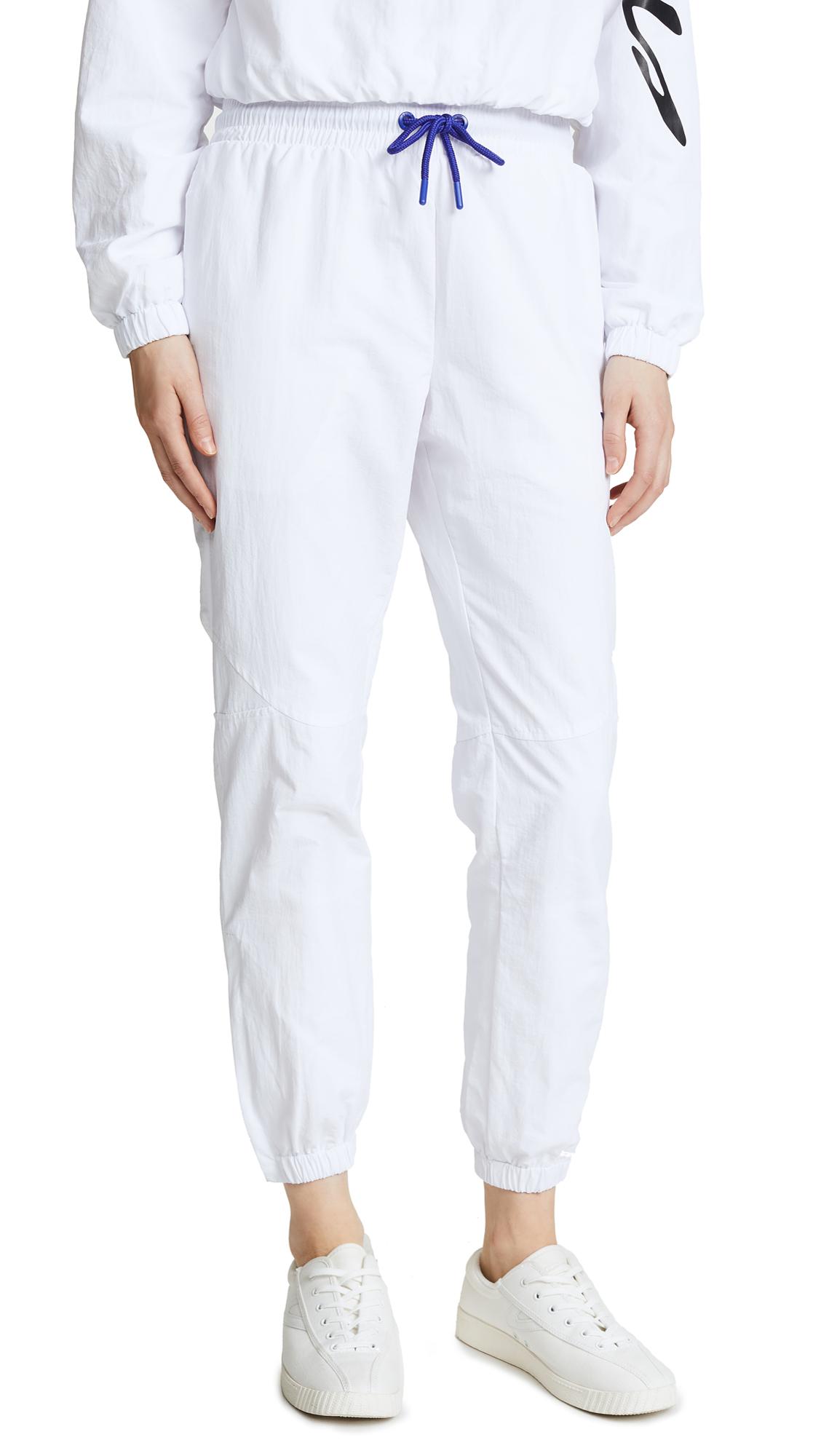 white fila pants