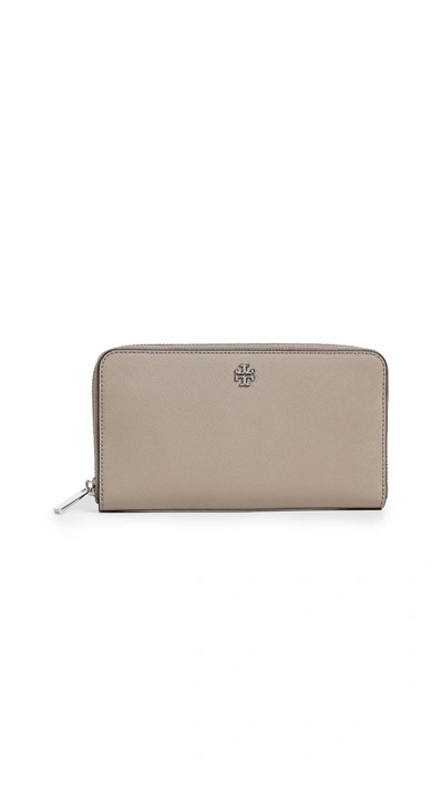 Tory Burch Robinson Zip Continental Wallet In French Gray