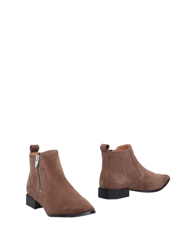Sigerson Morrison Ankle Boots In Khaki