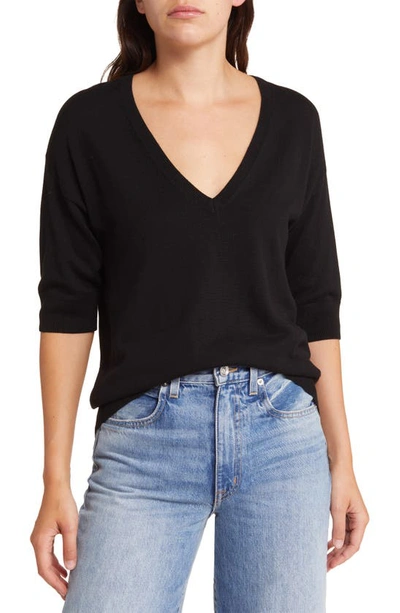 Treasure & Bond V-neck Short Sleeve Sweater In Black