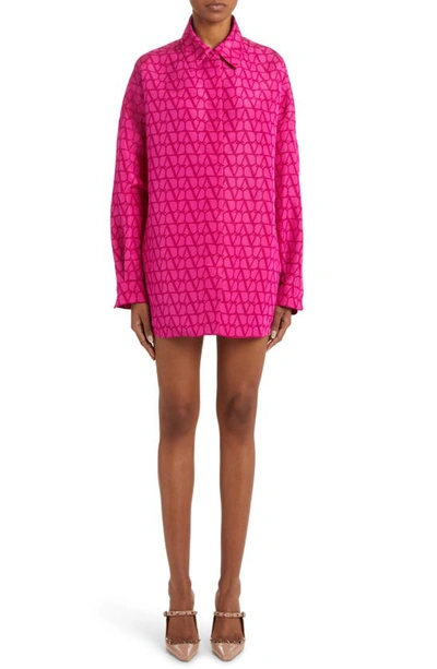 Valentino Vlogo Longline Silk Button-up Shirt In Pink Pp