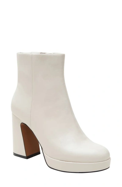 Linea Paolo Winslow Bootie In Cream