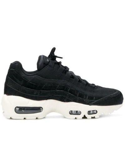 Nike Platform Lace Up Snekers In Black