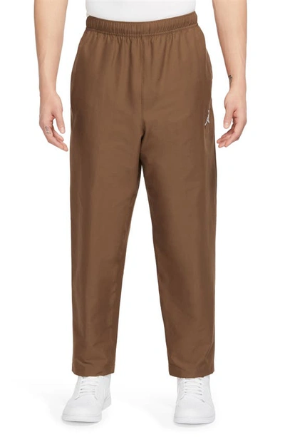 Jordan Mens  Essential Crop Trouser In Brown