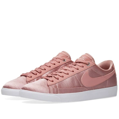 Nike Blazer Low Se W In Pink