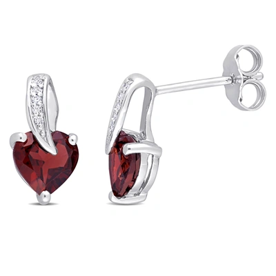 Mimi & Max 1 3/4 Ct Tgw Heart Shape Garnet And Diamond Accent Stud Earrings In Sterling Silver In Red