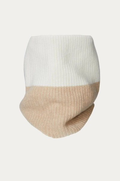 Amber Hards Minimal Snood In Ivory/camel In White