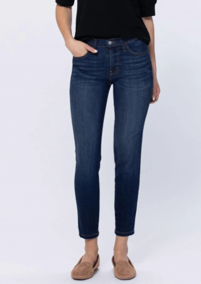 Judy Blue Handsand Relaxed Fit Jean In Dark Wash In Blue