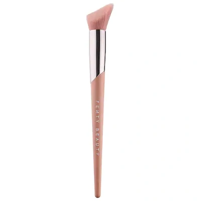 Fenty Beauty By Rihanna Cheek-hugging Highlight Brush 120