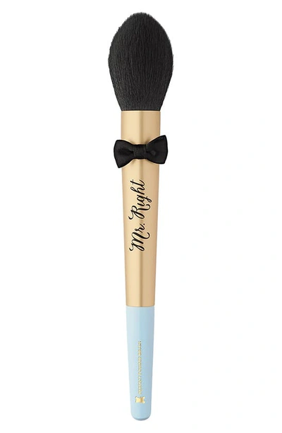 Too Faced Mr. Right - The Perfect Powder Brush