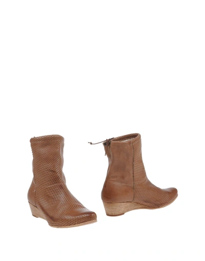 Lemaré Ankle Boot In Camel