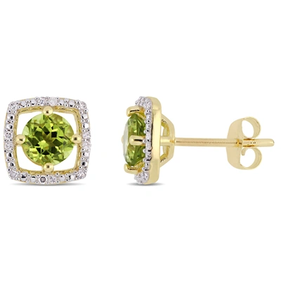 Mimi & Max 1 1/8ct Tgw Peridot And Diamond Accent Square Stud Earrings In 10k Yellow Gold In Green