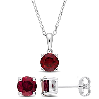 Mimi & Max 3 Ct Tgw Round Garnet 2-piece Set Of Pendant With Chain And Earrings In Sterling Silver In Red