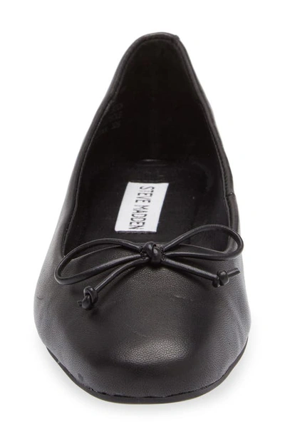 Steve Madden Eydie Ballet Flat In Black Leather