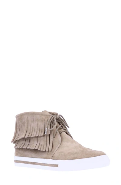 L'amour Des Pieds Kelzey Bootie In Taupe