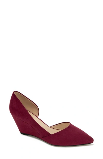 Reaction Kenneth Cole Eltinn Wedge Pump In Burgundy Micro