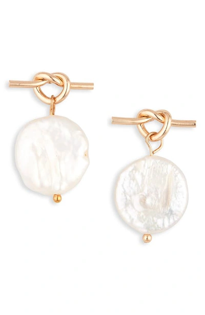 Nordstrom Knot Freshwater Pearl Drop Earrings In White- Gold