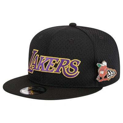 New Era Black Los Angeles Lakers Post-up Pin Mesh 9fifty Snapback Hat