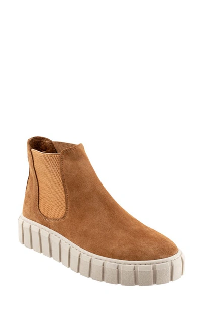 Bueno Tori Chelsea Boot In Chestnut Suede