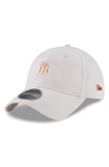 New Era Mlb Badged Black Label Linen & Cotton Ball Cap - Beige In New York Yankees
