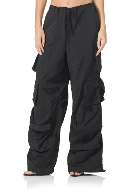 Afrm Etienne Parachute Cargo Pants In Noir