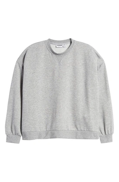 Noisy May Amanda V-notch Crewneck Sweatshirt In Light Grey Melange