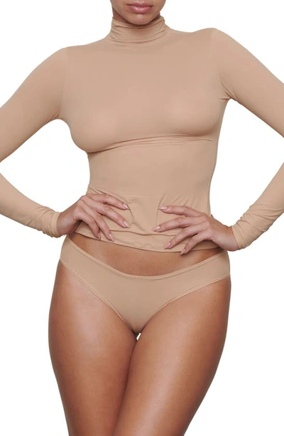 Skims Seamless Sculpt Sculpting Bodysuit In Clay