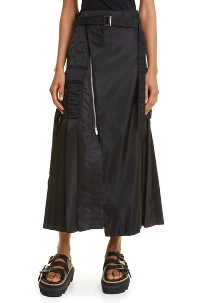Sacai Pleat Back Nylon Twill Skirt In Black