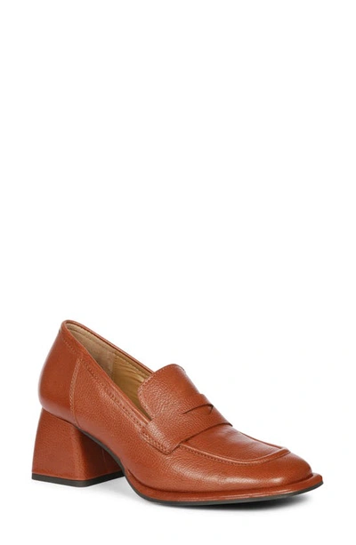 Saint G Viviana Loafer Pump In Cuoio