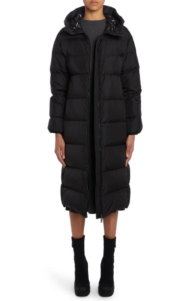 Moncler Parnaiba Hooded Down Coat In Black