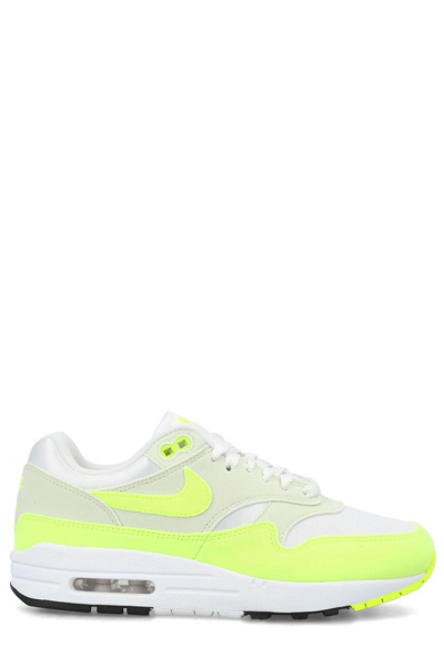 Nike Air Max 1 Panelled Sneakers In Weiss