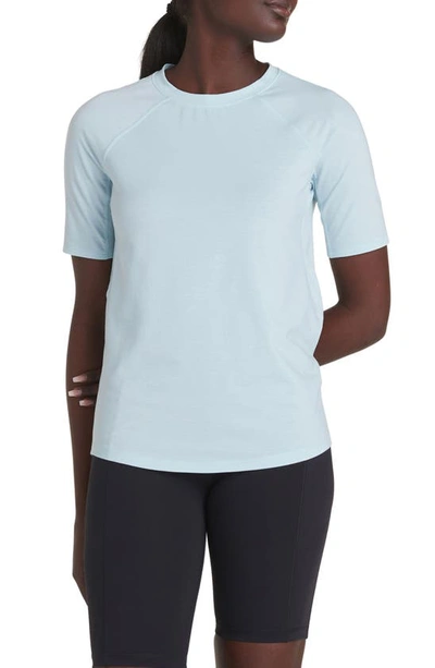 Lole Performance Short Sleeve T-shirt In Cerulean Blue