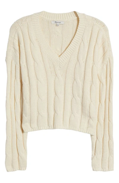 Madewell Cable Knit V-neck Crop Sweater In Antique Cream