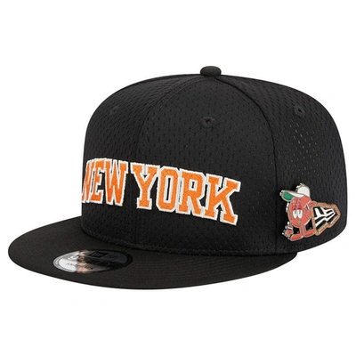New Era Black New York Knicks Post-up Pin Mesh 9fifty Snapback Hat