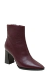 Lisa Vicky Magic Bootie In Cranberry