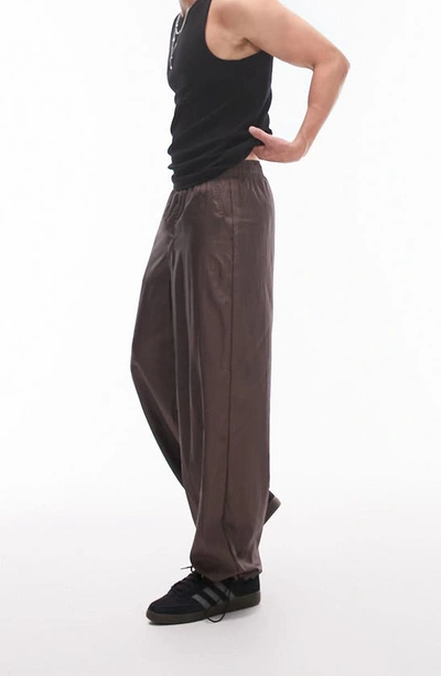 Topman Extreme Baggy Pants In Brown