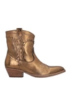 Lemaré Ankle Boots In Gold