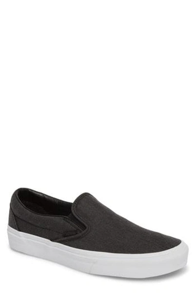 Vans 'classic' Slip-on Sneaker In Black/ True White Fabric