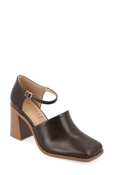 Journee Collection Bobby Pump In Brown