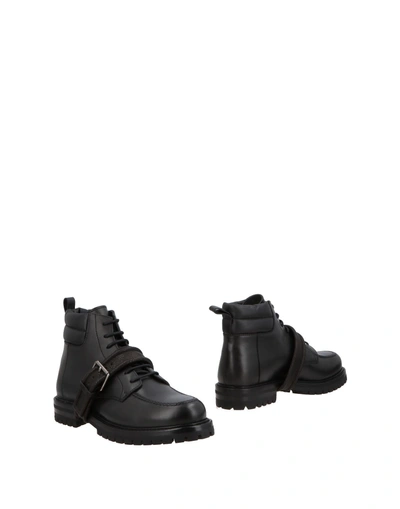 Valentino Garavani Boots In Black